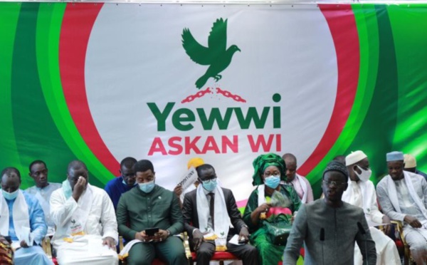 Yewwi Askan wi accuse Macky SALL de "Haute trahison"