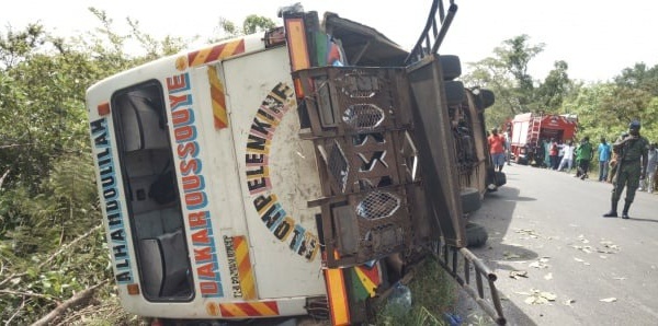 Un bus se renverse á la sortie de Louga : 23 morts et une cinquantaine de blessés dénombrés