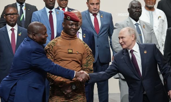 Moscou et les pays africains s'engagent à promouvoir un «ordre multipolaire» sans «néocolonialisme» (Poutine)