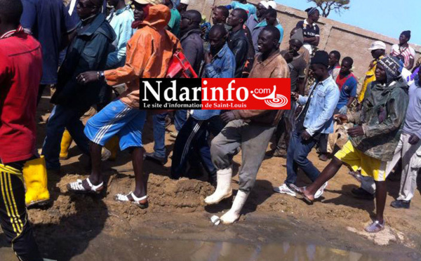 DIRECT: Ça chauffe à Guet-Ndar. Regardez !