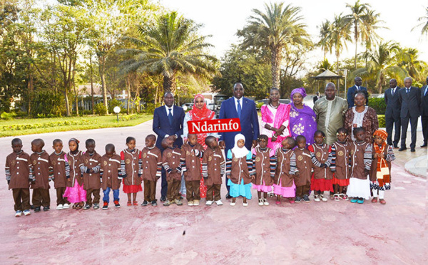 LEVÉE DES COULEURS AU PALAIS:  Macky SALL appelle à la paix définitive en Casamance à l’endroit du Mfdc.