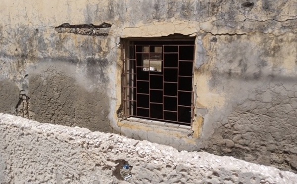 Sénégal : "513 écoles et établissements publics n'ont pas de murs de clôture et 785 autres sans électricité" (rapport)
