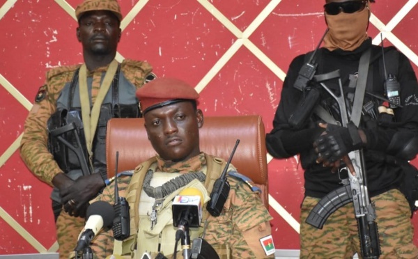 Burkina : la junte échappe à une "tentative de coup d'Etat"