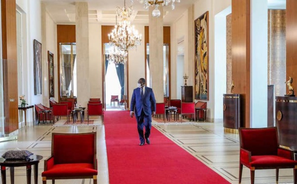 Remaniement imminent : tous les ministres renvoyés