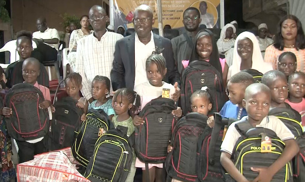 ​Appui scolaire : Alioune Badara DIOP au chevet de l'école. 2000 fournitures mises sur la table.