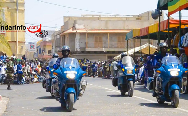 VIDEO - Le défilé motorisé 2014 sur la Place Faidherbe.