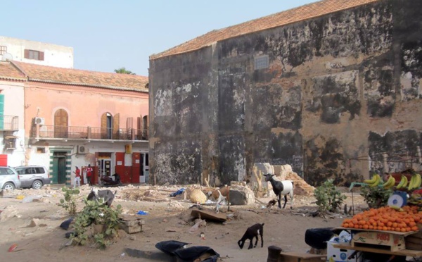 ARRÊT SUR IMAGE : Cette place à tout faire ...