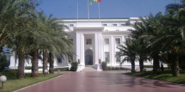 Nominations et Communiqué du Conseil des minsitres de mercredi 15 avril 2015