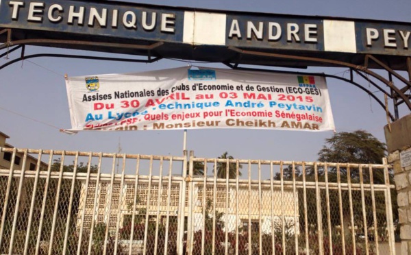 Des "Assises nationales de l'économie" à Saint-Louis.