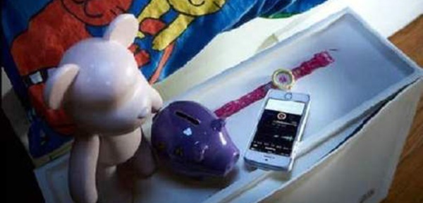 Elle piège son beau-père pédophile car sa mère ne la croit pas