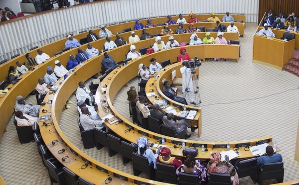 Convocation des députés "en urgence" des députés : la raison connue ...