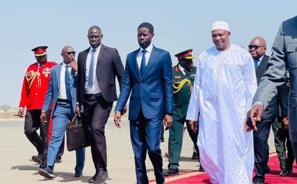 Les images de l'arrivée du président Bassirou Diomaye Faye en Gambie
