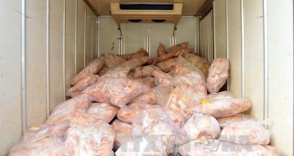 Keur Madiabel : Les aviculteurs alertent sur la vente des cuisses de poulets contaminés sur le marché