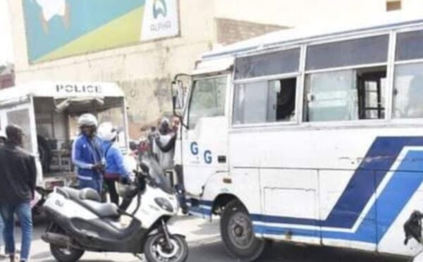 Accident meurtrier sur la VDN : Trois morts dans une collision entre un bus Tata, un Taxi et un tricycle