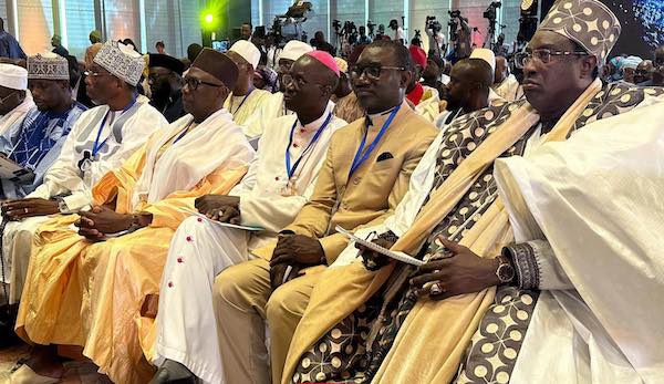 Diamniadio : les travaux du dialogue national ont démarré au CICAD