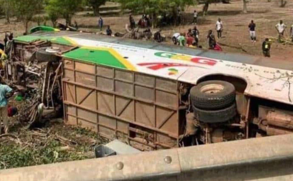 Un bus d’étudiants de l’UCAD à destination de Médina Yoro Foula se renverse