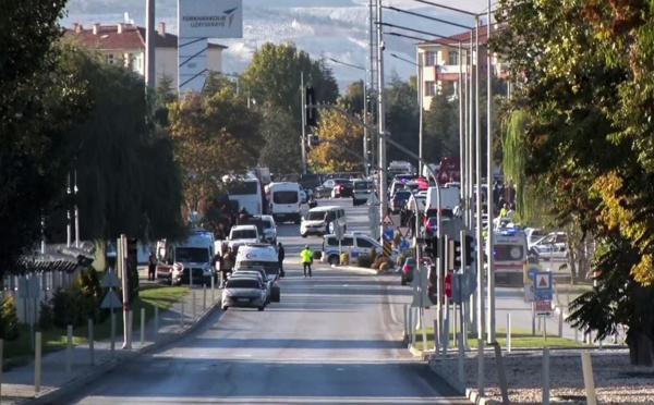 Turquie : trois morts, 14 blessés dans une attaque «terroriste» près d'Ankara
