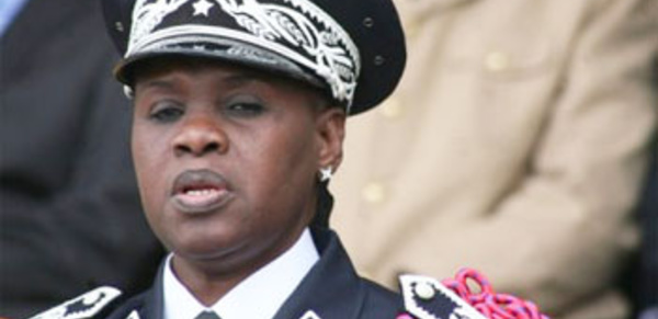 Police: Anna Sémou Faye remplacé.