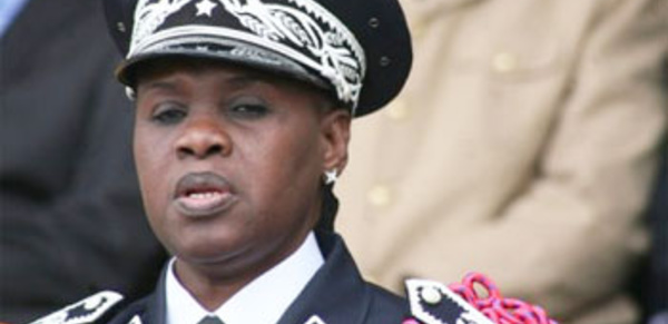 Police: Anna Sémou Faye remplacé.