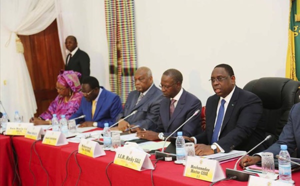 LES NOMINATIONS ET LE COMMUNIQUE DU CONSEIL DES MINISTRES DU 14 OCTOBRE 2015