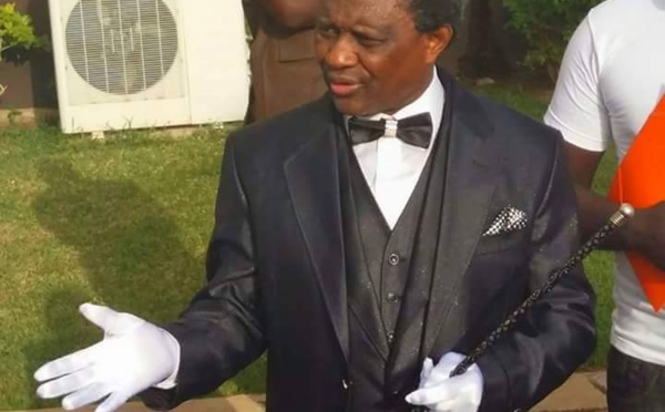 Ému par l'oeuvre de Cheikh Ahmadou Bamba: Serigne Modou Kara en larmes.