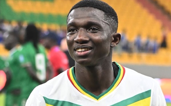 Lamine CAMARA sacré meilleur jeune joueur africain de l'année pour la deuxième fois consécutive