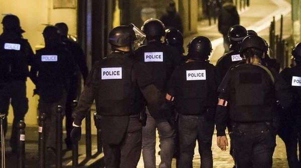 FRANCE : au moins 120 morts, huit terroristes tués, "Cette fois, c'est la guerre"