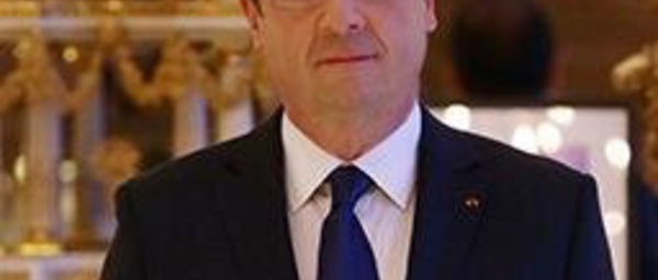 ATTENTATS A PARIS: Hollande va réunir son conseil de défense, ce matin.