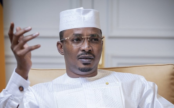 Sortie controversée de Macron : le Tchad fustige  " une attitude méprisante à l’égard de l’Afrique et des Africains"