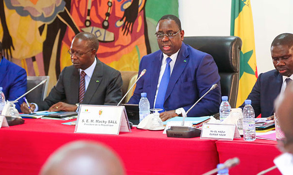 LES NOMINATIONS ET LE COMMUNIQUE DU CONSEIL DES MINISTRES DU 09 DECEMBRE 2015