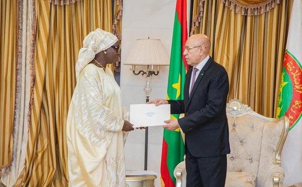 Tensions migratoires : Yassine Fall en visite en Mauritanie pour apaiser les relations