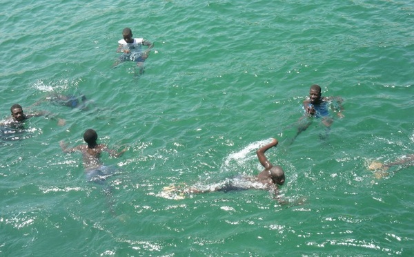 Drame à Mboro-sur-Mer : Le corps d’un jeune sauveteur retrouvé après avoir sauvé un garçon de la noyade
