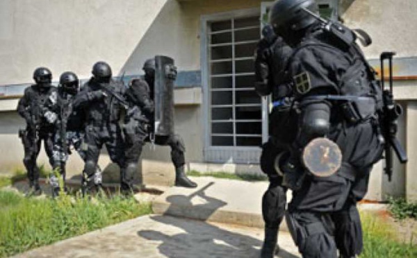 Menaces terroristes: Un présumé djihadiste interpellé au Sénégal avec neuf puces