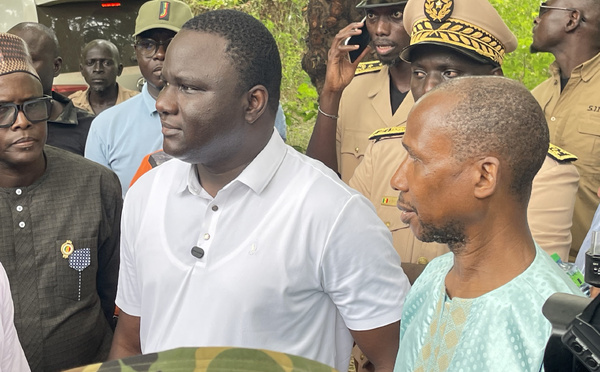 Ziguinchor : le ministre Déthie Fall en mission de suivi des chantiers routiers et universitaires