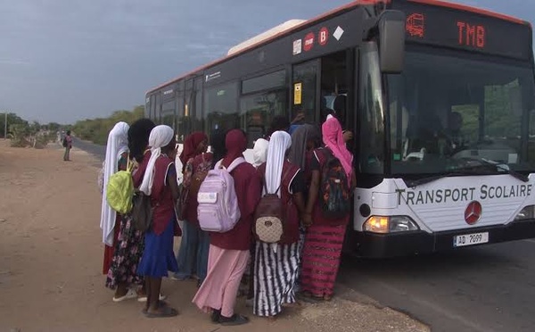 Dagana : deux nouveaux bus scolaires pour alléger le calvaire des élèves