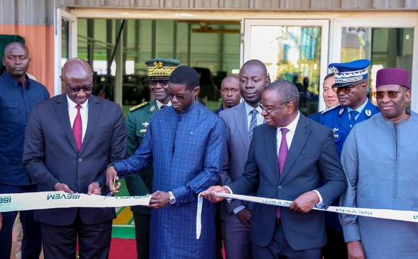 Diamniadio : Diomaye inaugure une usine historique pour la défense