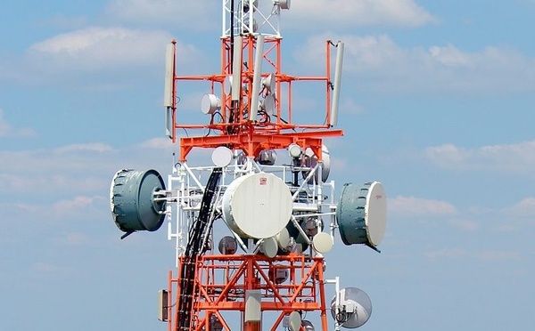 Le Sénégal va offrir Internet gratuit à un million de personnes via des antennes satellitaires en 2026