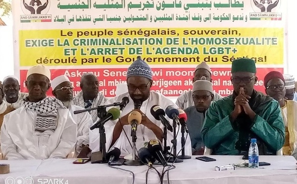 And Samm Jikko Yi : Adama Mboup salue le durcissement de la loi sur l'homosexualité