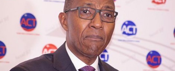 Abdoul Mbaye cogne encore sur Macky