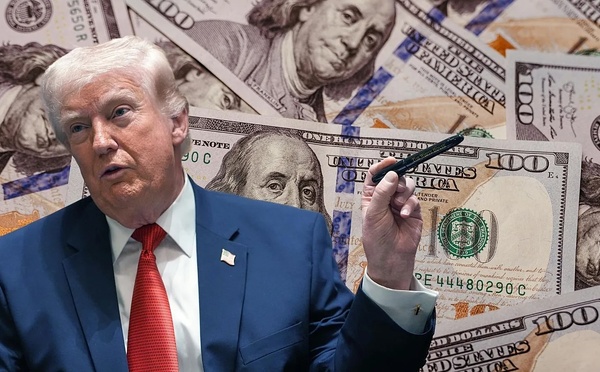 Insolite : La signature de Donald Trump va bientôt apparaître sur les billets de dollars