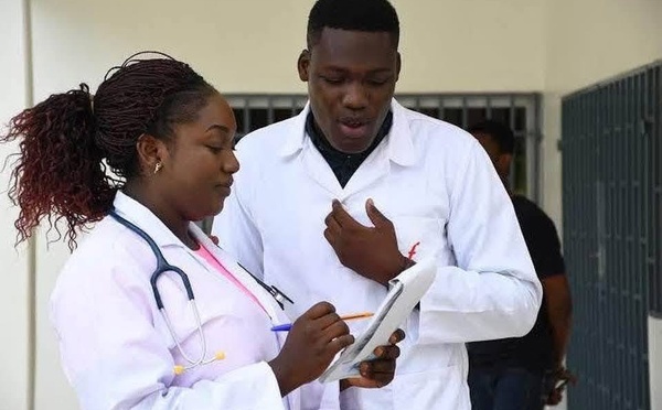 Recrutement massif : 2 500 recrutements annoncés et plus de 1 100 agents de santé en fin de contrat intégrés