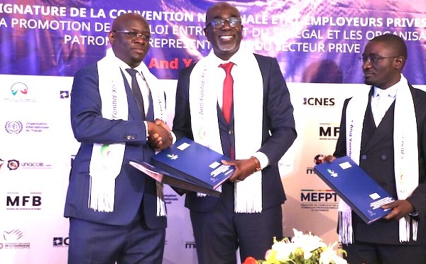 Emploi des jeunes : Signature de la convention nationale « And Yombal Xëy »