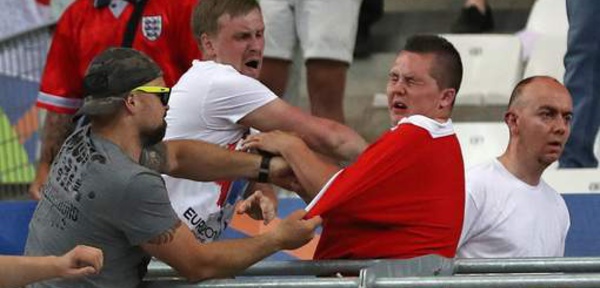 La Russie et l'Angleterre disqualifiés de l'Euro?