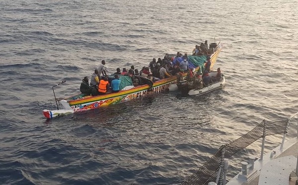 Émigration irrégulière : La Marine nationale secourt 429 personnes au large de Saint-Louis