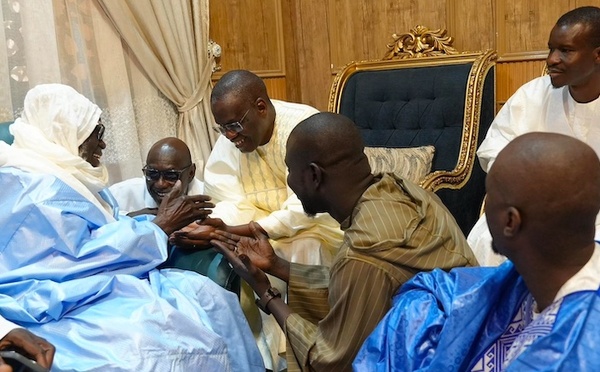 Touba : Le Premier ministre Al Aminou Lô reçu par le Khalife général des Mourides