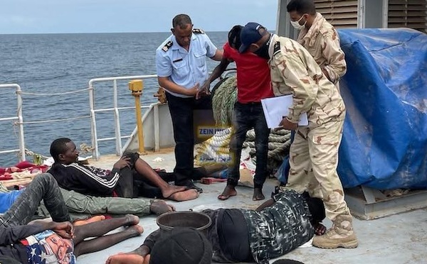 Mauritanie : Les gardes-côtes secourent 110 migrants en panne de pirogue