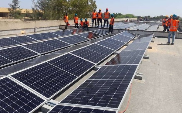 Électricité : Des étudiants de l'UGB déploient une centrale solaire de 100 kWh