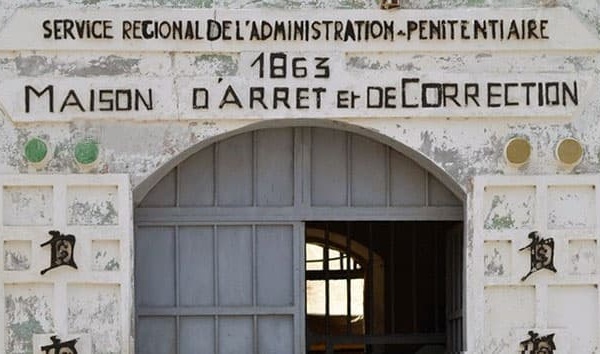 Prisons : fin de la fouille systématique à nu des détenus à l'admission