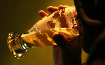 SANTE: L'ALCOOL TUE PLUS QUE LE SIDA, LA TUBERCULOSE OU LA VIOLENCE, PRÉVIENT L'OMS