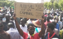 AAR LUNU BOKK : la Forte mobilisation à la place de la Nation (vidéo)